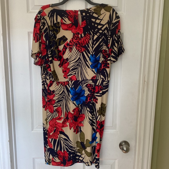 Jones New York bold print dress with pockets - Picture 2 of 6